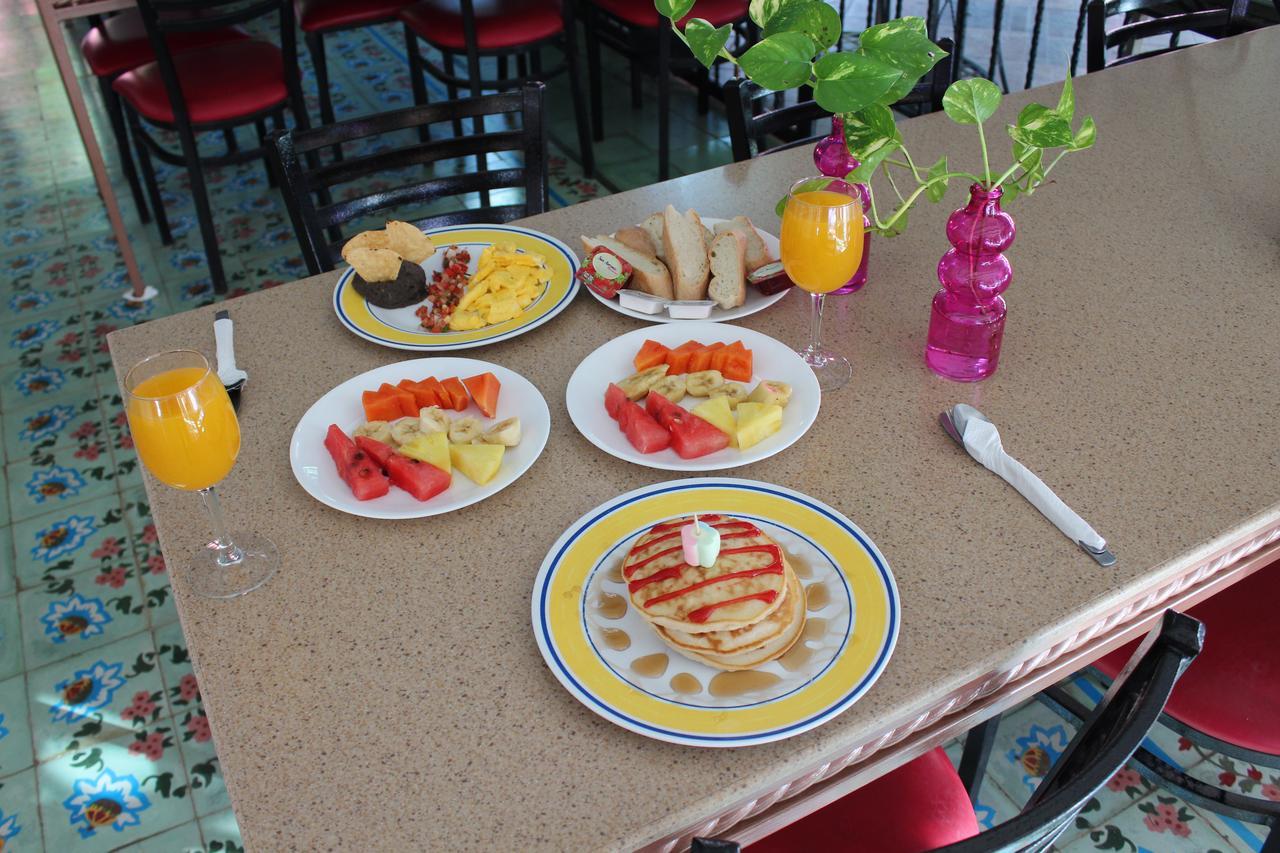 Hotel Doralba Inn Chichen מראה חיצוני תמונה